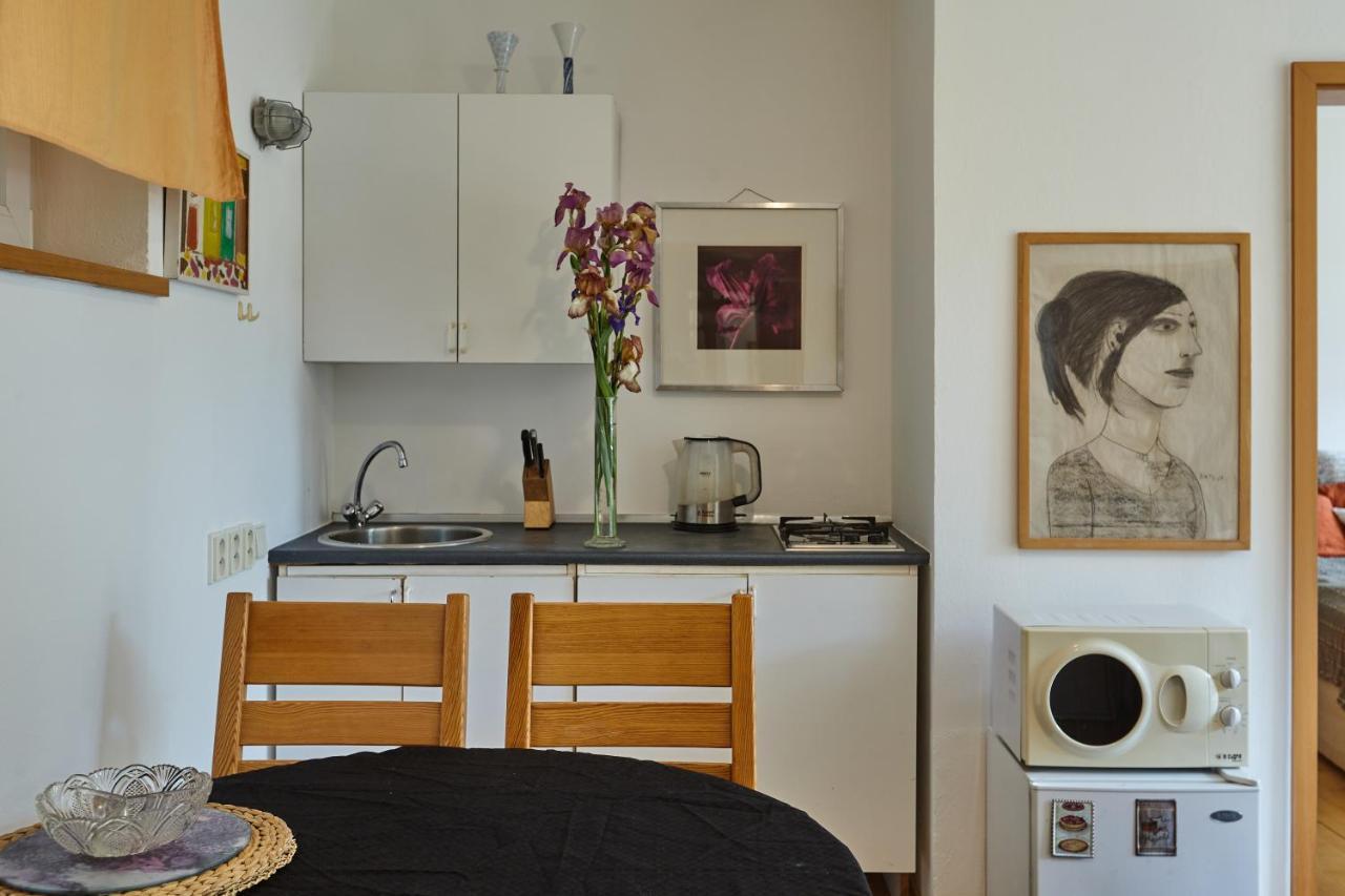 Villa In Bio Garden - You Will Save Money Here Praha Bagian luar foto