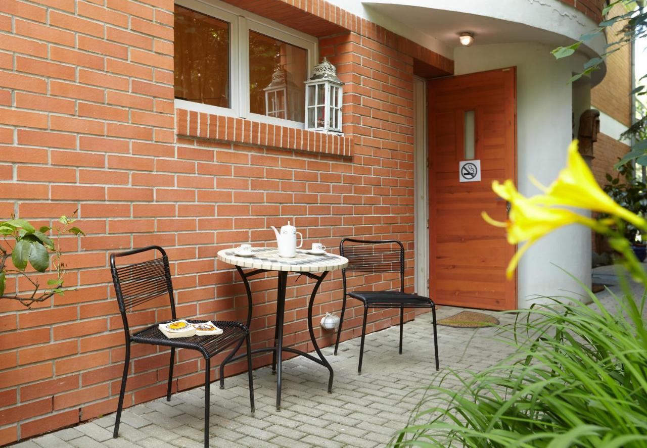 Villa In Bio Garden - You Will Save Money Here Praha Bagian luar foto